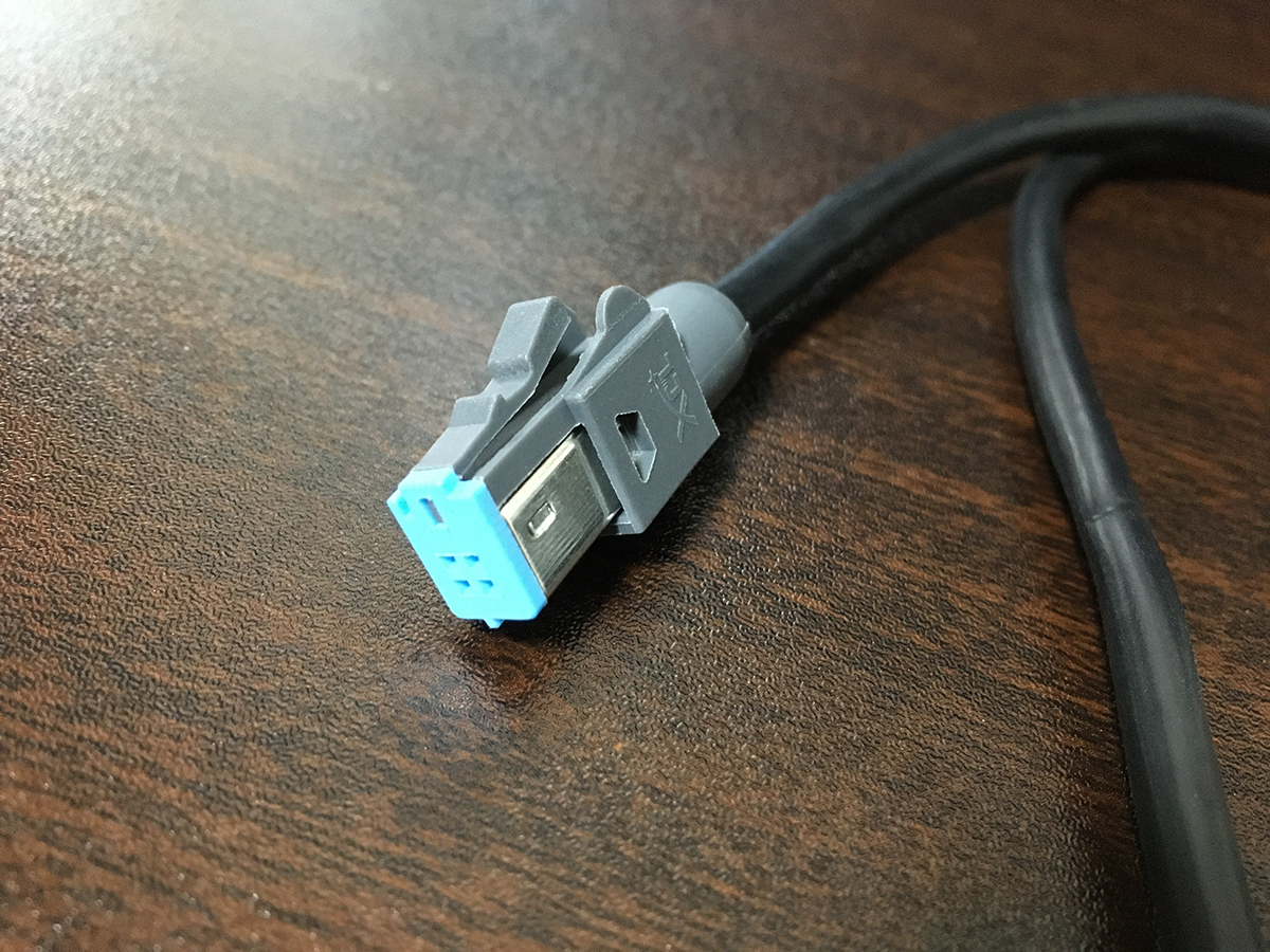 コネクタ形状 USBソケット専用USBケーブル（ZC33S）